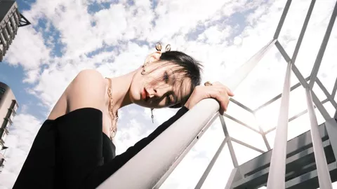 最帅升旗手张自轩