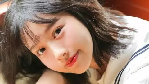 大叔高铁上泣不成声